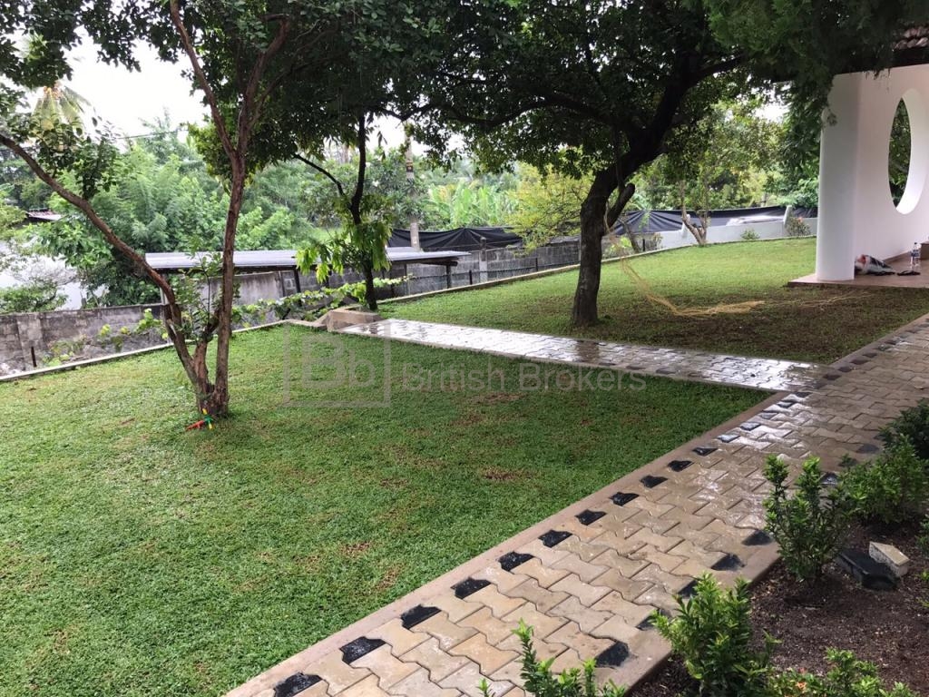 British Brokers House for Sale at Wattala, Gampaha