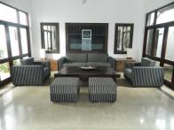 A stylish Colombo 5 family home, full of light and well-furnished.

Laid out over 3 floors, this light and welcoming property includes: 3 Bedroo...