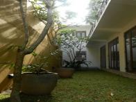 This newly renovated Colombo 5 family home is beautifully presented with cut cement and wooden floors throughout.

Close to the cafes and superm...