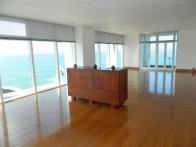 With the best sea view in Colombo, this highly impressive apartment is spacious and light throughout.

Covering c.2500sq.ft. the apartment has w...