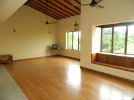 Located on leafy Layards Road, this beautiful duplex apartment is semi-furnished or unfurnished.

Benefiting from high ceilings and large window...