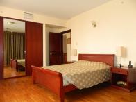 Well-presented and on a high floor, this lovely 1200 sq.ft. Crescat apartment is available for immediate rental.

Offered fully furnished the ap...