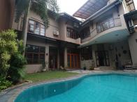 Spacious and well-appointed, this superb property is in a prime Colombo 5 street.  The quiet of the surroundings disguises the convenience of the ...