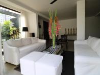 Beautifully presented and modern in design, this superb property is offered unfurnished.
Incorporating exposed brickwork and lovely wooden floors...