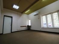 Centrally located on Vajira Road, Colombo 4, this beautifully-presented office comprises: Main Office (Air-conditioned), Reception, Kitchen, Bathr...