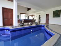 Looking out over the idyllic Nawala marshlands, this gorgeous property is available for immediate rental.

Offered fully furnished and boasting ...