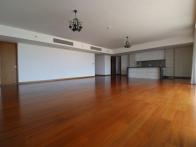 One of Colombo’s most impressive apartments, this deluxe 3541 sq.ft. Shangri La Residencies property offers breath-taking views of the sea and P...