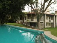 This unique Pelawatte family home is set on 63 perches of beautifully landscaped gardens in a relaxing corner of residential Pelawatte.

Coverin...