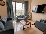 This wonderful apartment in Aquaria Residencies is available for immediate sale.

Enjoying excellent views over the water, the apartment is full...